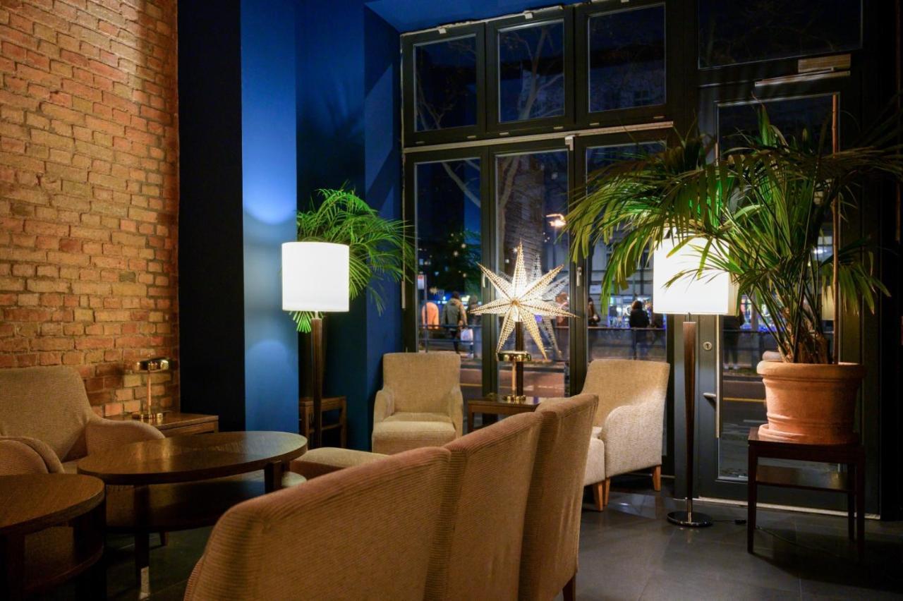 Goldmarie Hotel